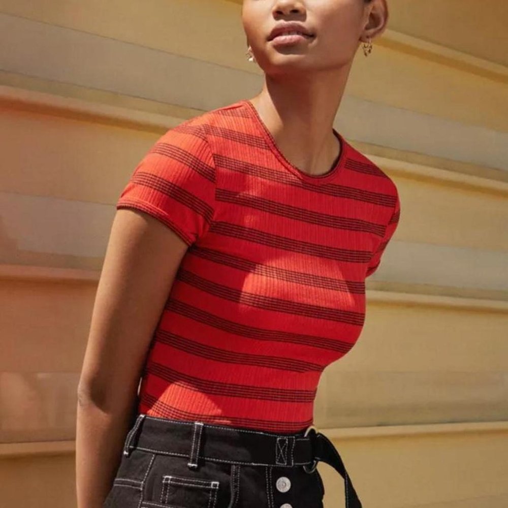 Urban Outfitters Striped Baby Tee in Red Size Small